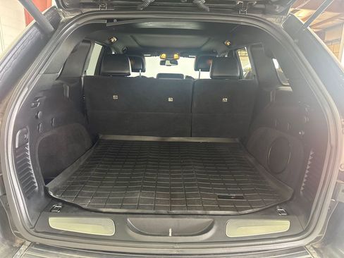 Used 2015 Jeep Grand Cherokee Overland image 19