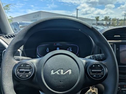 Used 2024 Kia Soul LX w/ Option Group 015 FWD image 27
