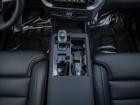 New 2026 Volvo XC90 B6 Ultra w/ Protection Package image 26