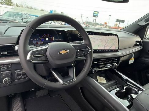 New 2026 Chevrolet Suburban LT w/ Comfort Package image 18