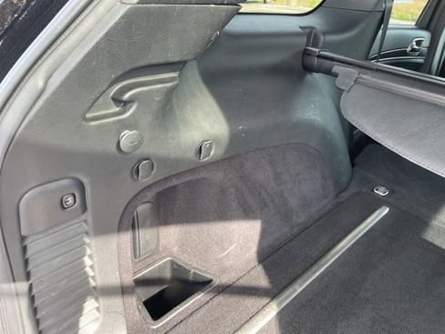 Used 2015 Jeep Grand Cherokee Limited w/ Luxury Group II image 64