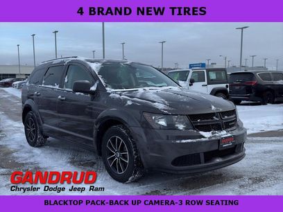 Used 2018 Dodge Journey SE w/ Connectivity Group