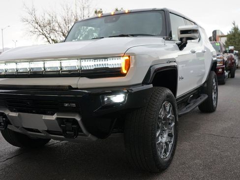 Used 2025 GMC Hummer EV 3X AWD/4WD image 29