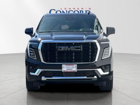New 2026 GMC Yukon XL Denali w/ Denali Reserve Package AWD/4WD image 9