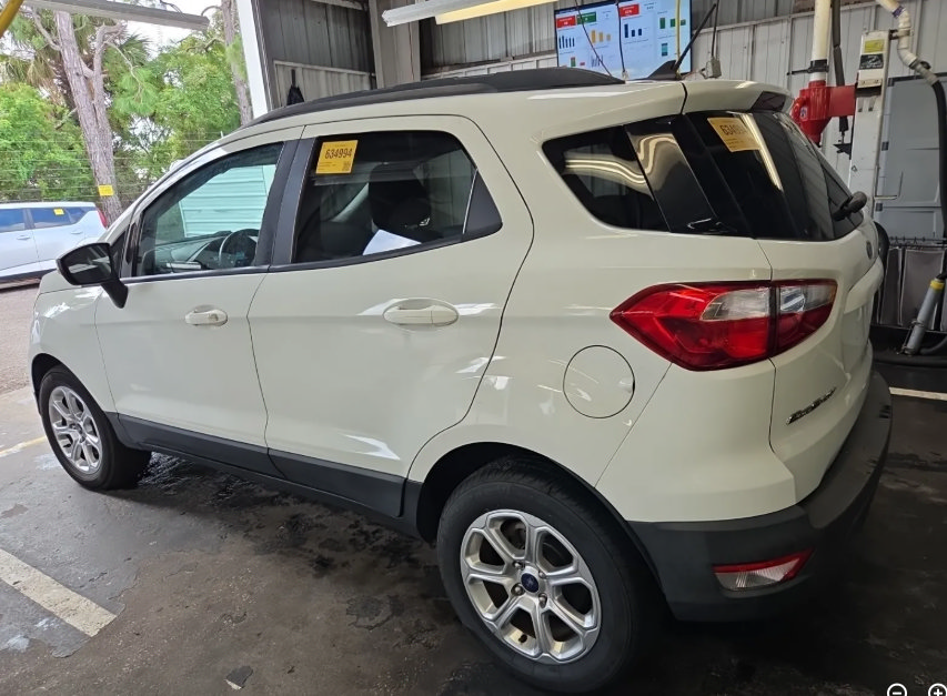 Used 2019 Ford EcoSport SE w/ SE Convenience Package FWD image 3