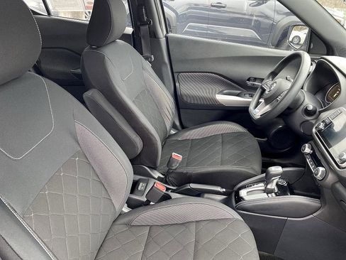 Used 2019 Nissan Kicks SV w/ Exterior Package image 20