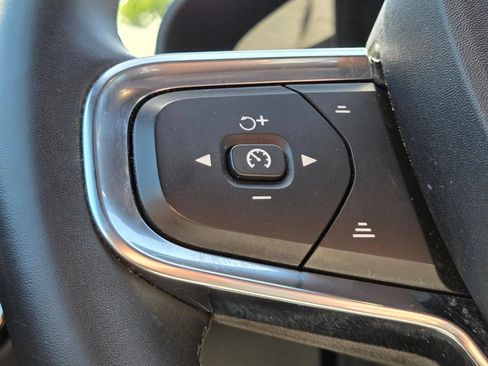 Certified 2023 Volvo C40 P8 Recharge Plus w/ Protection Package Premier AWD/4WD image 30