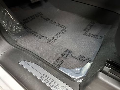 Used 2022 Chevrolet Silverado 1500 High Country w/ High Country Premium Package image 33