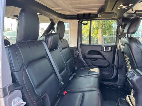 Used 2020 Jeep Wrangler Unlimited Rubicon AWD/4WD image 22
