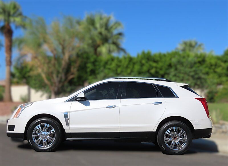 Used 2011 Cadillac SRX Luxury FWD image 8