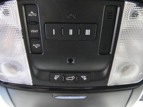 Used 2021 Dodge Durango GT image 32