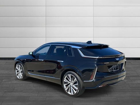 Certified 2024 Cadillac Lyriq Luxury w/ LPO, Floor Liner Package image 3