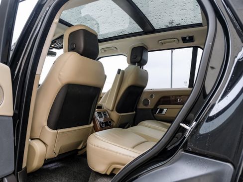 Used 2019 Land Rover Range Rover image 40