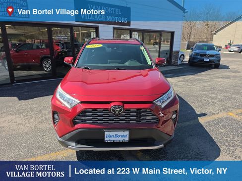 Used 2019 Toyota RAV4 Limited w/ Advanced Technology Package image 2