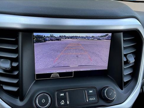 Certified 2023 GMC Acadia SLE image 23