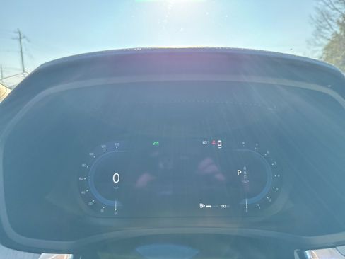 Used 2024 Volvo S60 B5 Plus image 17