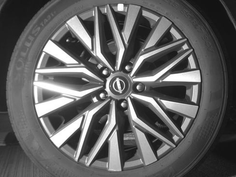 Used 2025 Nissan Altima 2.5 SV image 15