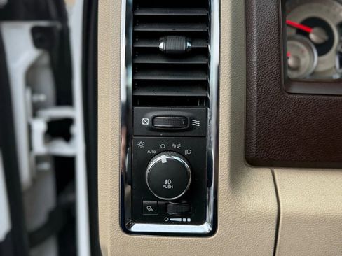 Used 2014 RAM 1500 Laramie Longhorn w/ Trailer Tow Group image 11