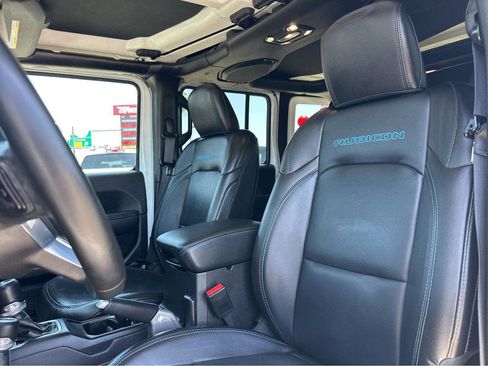 Used 2021 Jeep Wrangler Unlimited Rubicon 4xe w/ Dual Top Group image 7