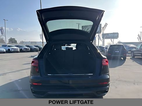 Used 2022 Audi Q8 Premium Plus w/ Premium Plus Package image 9