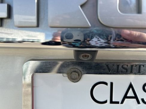 Used 2016 Toyota 4Runner Limited image 8