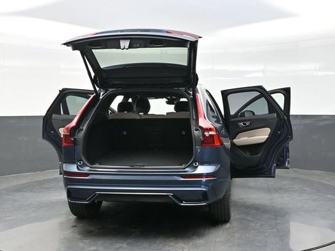 New 2026 Volvo XC60 B5 Plus w/ Climate Package image 6