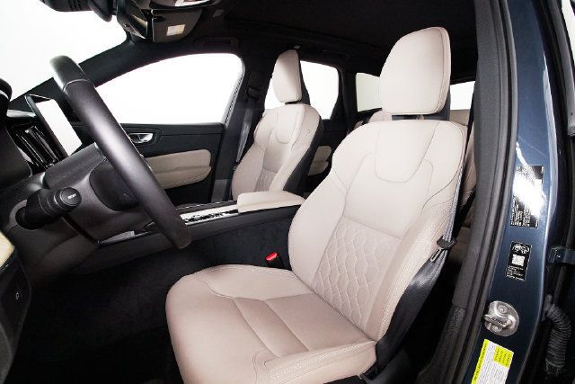 Certified 2026 Volvo XC60 B5 Plus AWD/4WD image 20