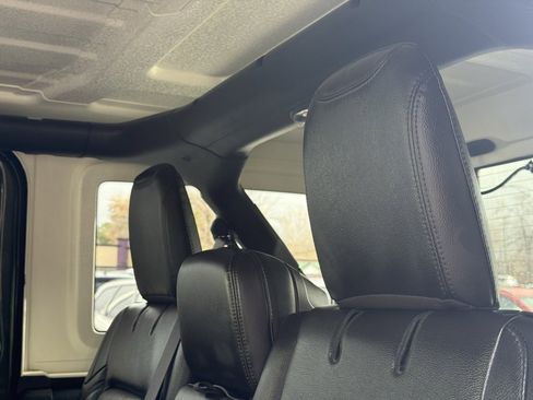 Used 2021 Jeep Wrangler Unlimited Rubicon w/ Dual Top Group image 24