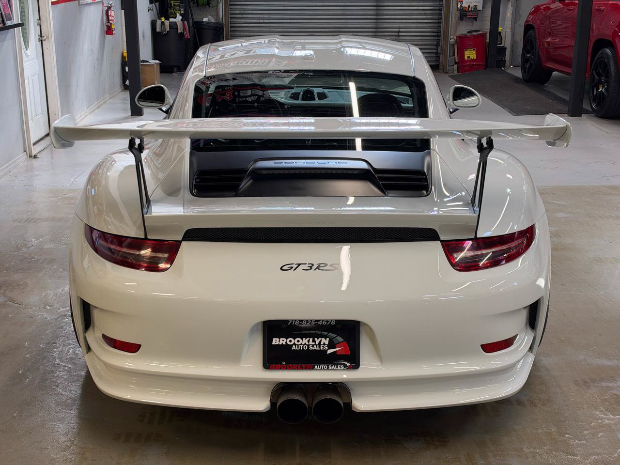 Used 2016 Porsche 911 GT3 RS RWD image 9