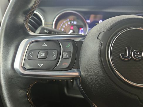 Used 2022 Jeep Wrangler Unlimited Sahara image 15