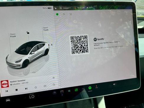 Used 2023 Tesla Model 3 Performance image 27