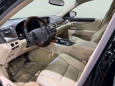 Used 2014 Lexus LS 460 image 16