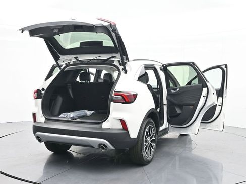 New 2026 Ford Escape SE FWD image 37