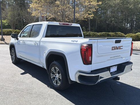 Used 2025 GMC Sierra 1500 SLT image 7