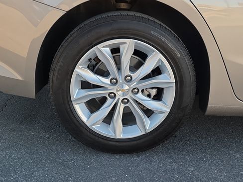 Used 2024 Chevrolet Malibu LT image 9