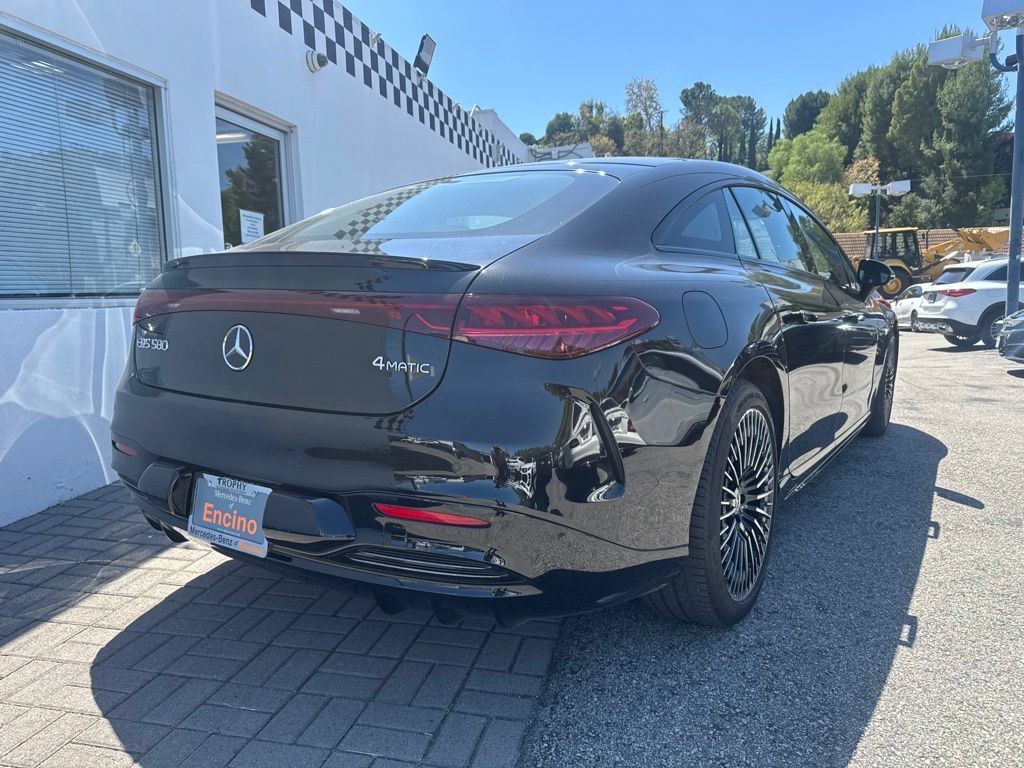 Used 2024 Mercedes-Benz EQS 580 4MATIC Sedan image 5