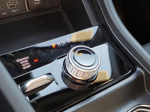 New 2025 Jeep Grand Cherokee Limited w/ Luxury Tech Group II image 13