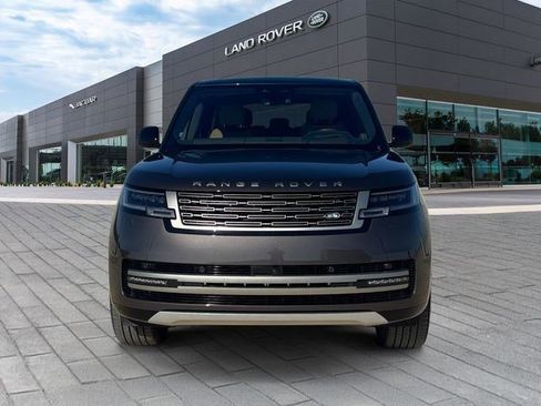 New 2026 Land Rover Range Rover Long Wheelbase SE image 8