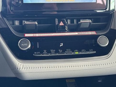 Used 2026 Toyota Corolla SE image 19