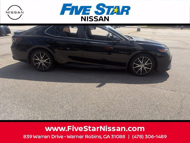 Used 2024 Toyota Camry SE FWD image 7