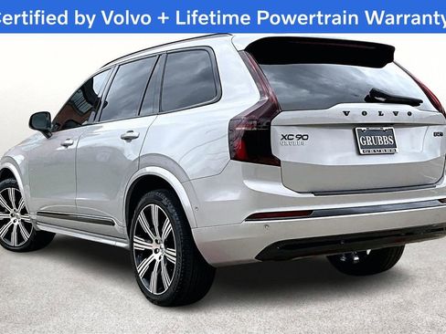 Used 2024 Volvo XC90 B5 Plus AWD/4WD image 17