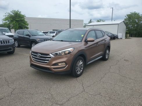 Used 2017 Hyundai Tucson SE AWD/4WD image 6