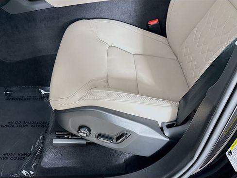New 2026 Volvo XC90 T8 Plus w/ Protection Package AWD/4WD image 20