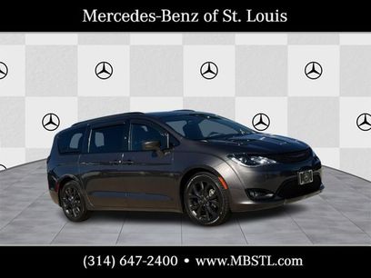 Used 2018 Chrysler Pacifica Touring-L Plus