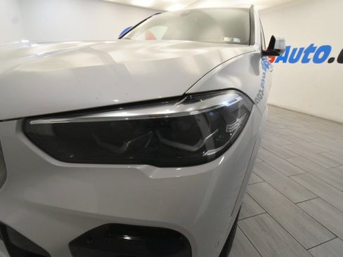 Used 2022 BMW X5 xDrive40i w/ M Sport Package AWD/4WD image 10