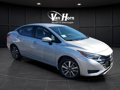 New 2025 Nissan Versa SV w/ Trunk Package