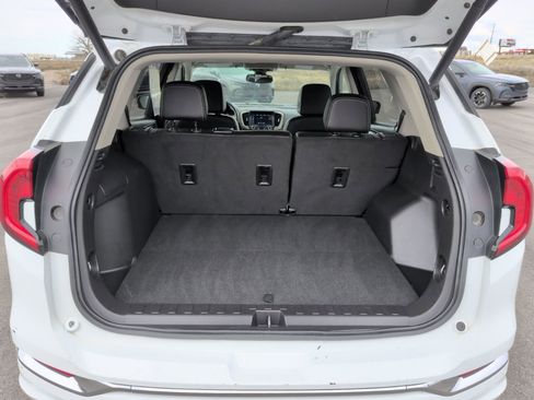 Used 2024 GMC Terrain Denali AWD/4WD image 11