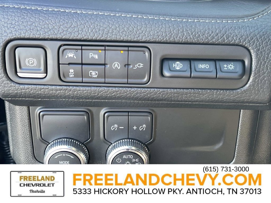 Used 2022 GMC Yukon XL Denali RWD image 41