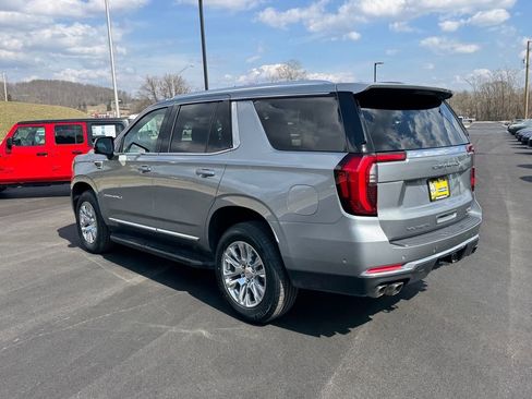 Used 2025 GMC Yukon Denali AWD/4WD image 5