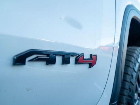 Used 2021 GMC Sierra 1500 AT4 w/ AT4 Value Package image 12